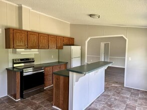 5936 Tolleson Rd in Adams, TN - Building Photo - Building Photo