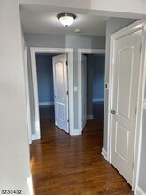 1 Oak Grove Rd in Caldwell, NJ - Building Photo - Building Photo