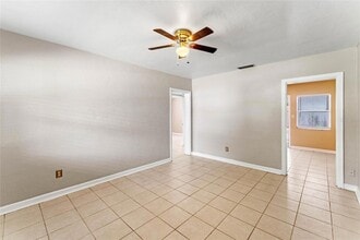 1007 N Thornton Ave, Unit 1 in Orlando, FL - Building Photo - Building Photo