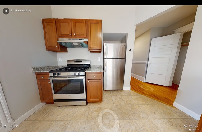 13 Pleasant St, Unit 2