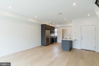 125 South St in Philadelphia, PA - Building Photo - Building Photo