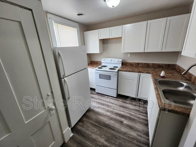 property at 620 College Ave