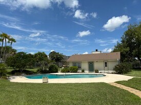 662 Cortez Cir, Unit Cottage in Altamonte Springs, FL - Building Photo