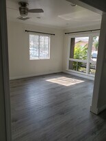 5306 Romaine Street in Los Angeles, CA - Building Photo