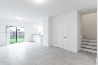 13405 SW 287th St in Homestead, FL - Building Photo - Building Photo