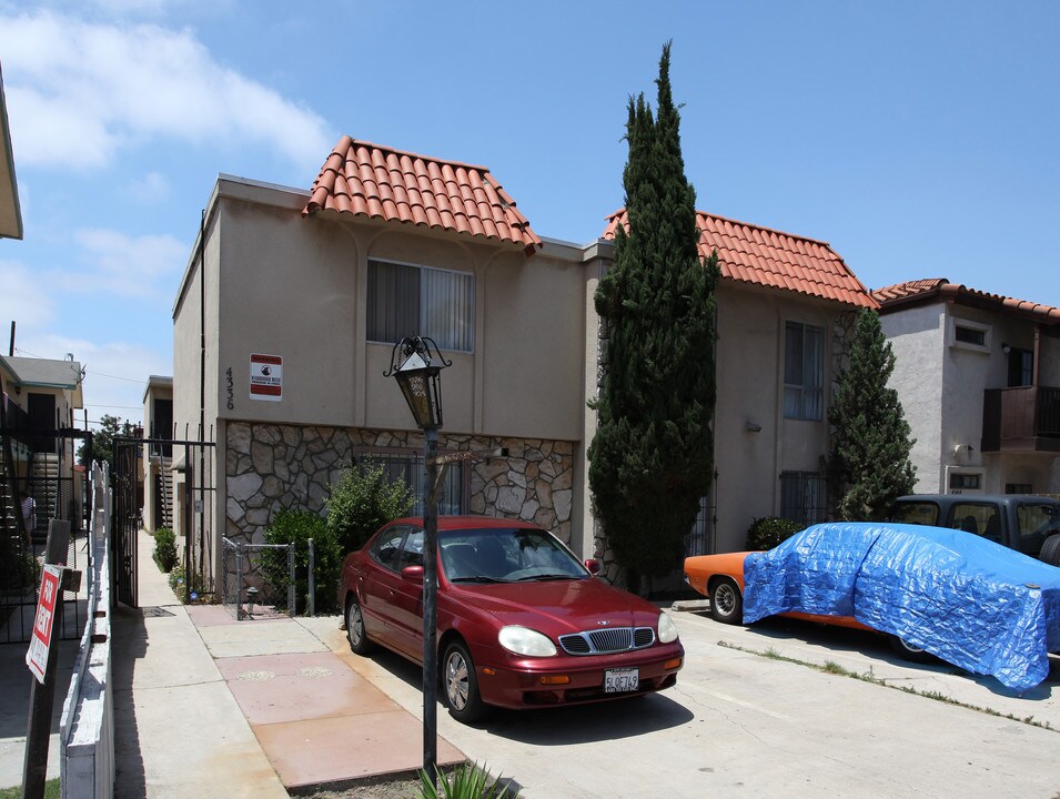 4336 Oregon St in San Diego, CA - Building Photo