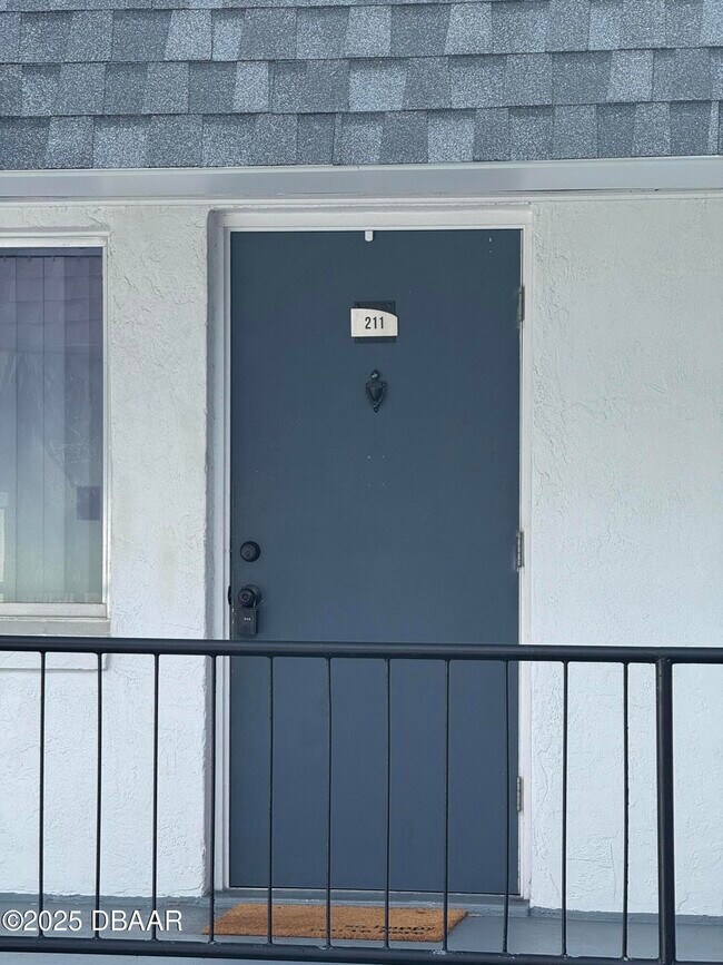 305 Ridge Blvd in South Daytona, FL - Building Photo - Building Photo