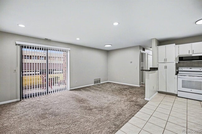 15142 Seagull Dr in Sterling Heights, MI - Building Photo - Building Photo