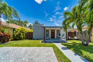 1650 Jackson St in Hollywood, FL - Building Photo