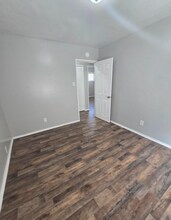 5901 E 43rd St in Indianapolis, IN - Building Photo - Building Photo