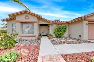 6405 Break Point Ave in Las Vegas, NV - Building Photo - Building Photo