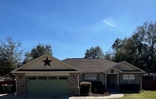 3382 Peeble Dr in Crestview, FL - Foto de edificio