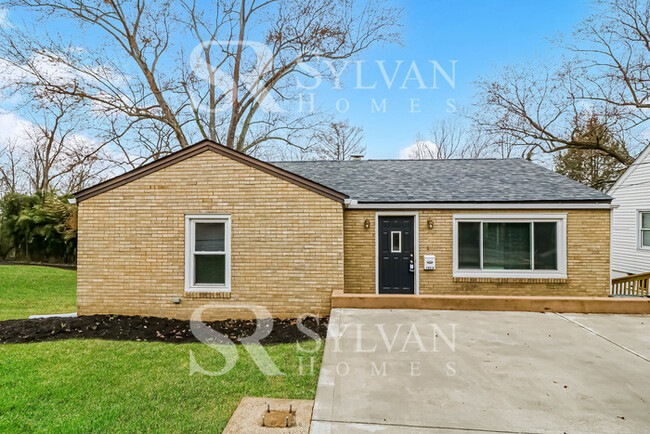 79916 Grandview Ave in Greensburg, PA - Building Photo - Building Photo