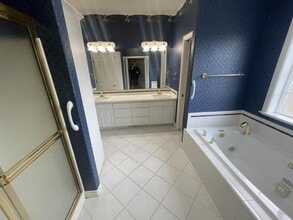 2245 NW Park Terrace in Albany, OR - Building Photo - Building Photo