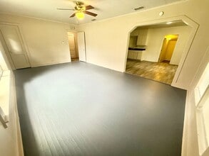 811 Kickapoo St in Jacksonville, TX - Building Photo - Building Photo