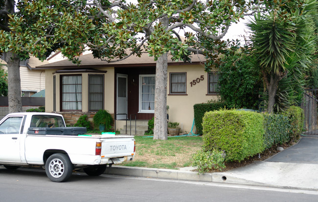 1505 E Maple St in Glendale, CA - Building Photo - Building Photo