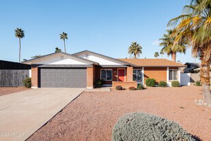 4916 E Pershing Ave in Scottsdale, AZ - Building Photo