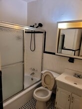 3703 W Saratoga St, Unit Apt 1 in Baltimore, MD - Building Photo - Building Photo