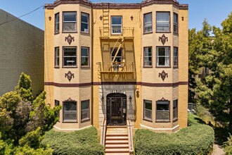 452 Oak St in San Francisco, CA - Building Photo - Building Photo