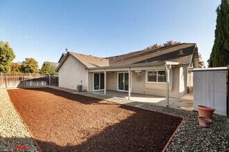 1301 Winford St in Modesto, CA - Building Photo - Building Photo