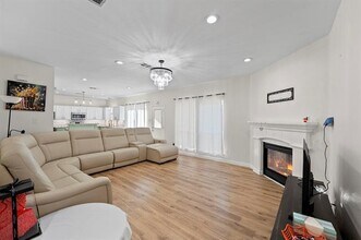 5921 Ash Flat Dr in Fort Worth, TX - Building Photo - Building Photo