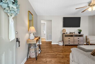 401 Pacific Ave in Oak Grove, KY - Building Photo - Building Photo