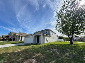 2996 Whispering Trails Dr in Winter Haven, FL - Building Photo - Building Photo