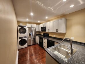 2399 Caffery Pl in Sooke, BC - Building Photo - Building Photo