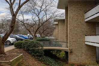 Spring Lake Garden Condomimium in Bethesda, MD - Building Photo - Building Photo