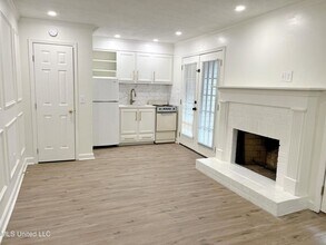 1308 Roxbury Ct in Jackson, MS - Building Photo - Building Photo