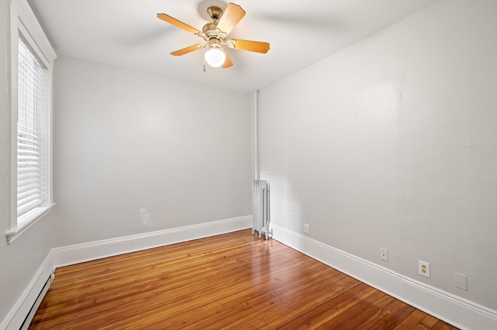 638 Washington St, Unit 101 in Brookline, MA - Building Photo