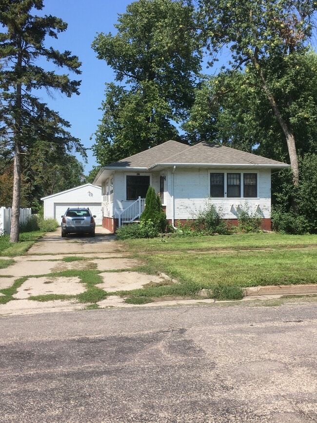 property at 921 8th Ave