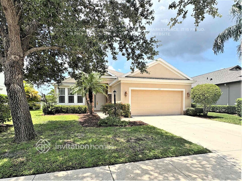 15671 Lemon Fish Dr in Lakewood Ranch, FL - Building Photo