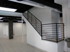 2317 E Missouri Ave in El Paso, TX - Building Photo