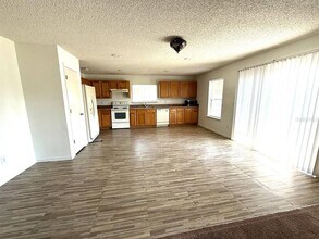 121 Lindsay Dr in Palm Coast, FL - Building Photo - Building Photo