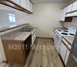 2817 Dudley St in Lincoln, NE - Building Photo - Building Photo