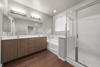 Cobalt on 32nd Street in Phoenix, AZ - Building Photo - Building Photo