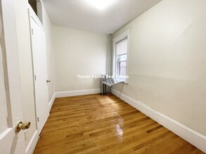 157-153 Hemenway St, Unit B2 in Boston, MA - Building Photo - Building Photo