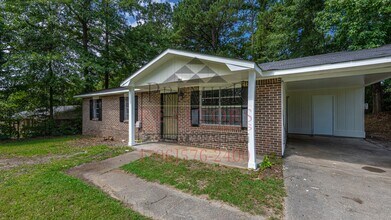 1617 Woodhollow Dr in Columbus, GA - Foto de edificio - Building Photo