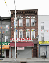 820 Newark Ave in Jersey City, NJ - Building Photo - Building Photo