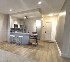 1600 NE 114th St in Miami, FL - Building Photo - Building Photo