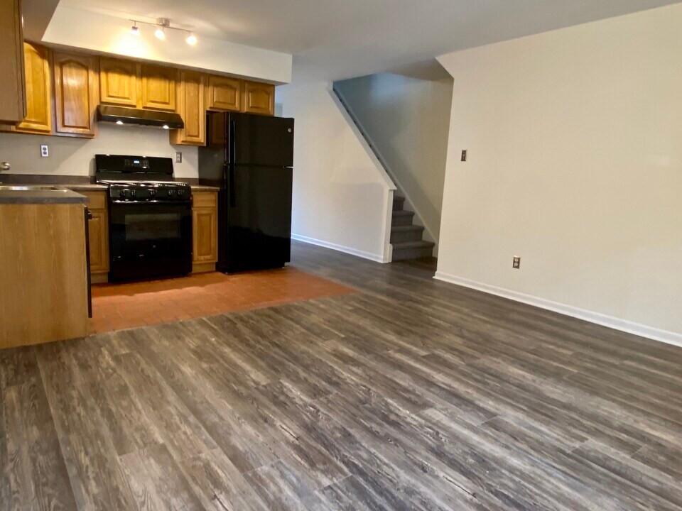 824 N 26th St in Philadelphia, PA - Building Photo