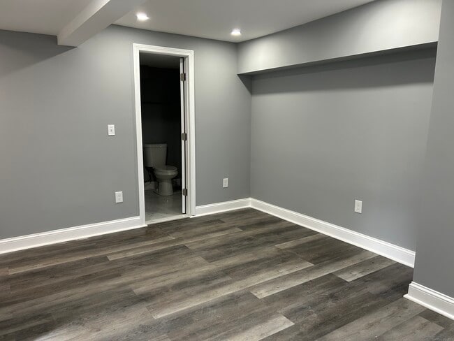 22 Hawthorne St in Norwich, CT - Building Photo - Building Photo