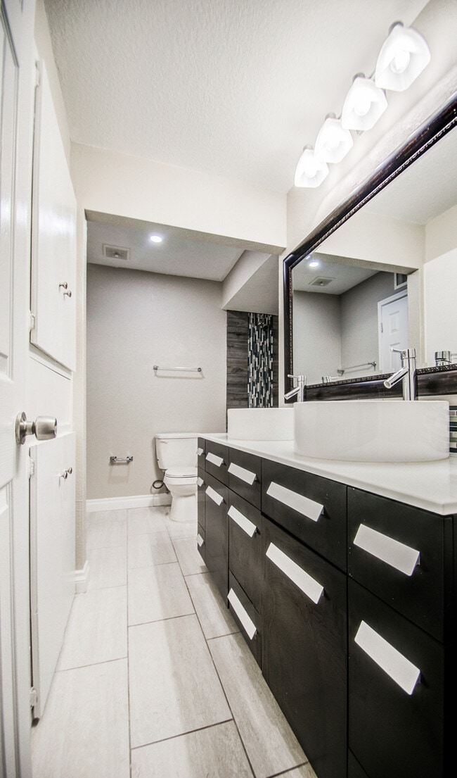 1046 E Bluebell Ln in Tempe, AZ - Building Photo - Building Photo