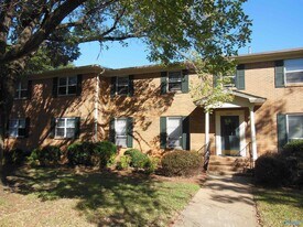 1200 Bailey Cove Rd SE in Huntsville, AL - Building Photo