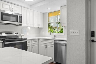784 E Michigan St in Orlando, FL - Building Photo - Building Photo