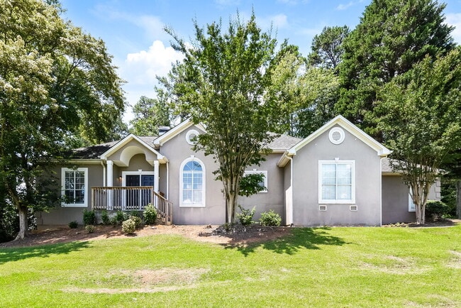 property at 3695 Fairway Dr
