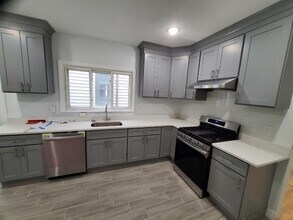 240 Leyden St in Boston, MA - Building Photo - Building Photo