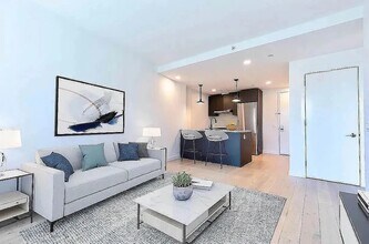 1418 30th Ave, Unit 2 in Astoria, NY - Building Photo - Building Photo