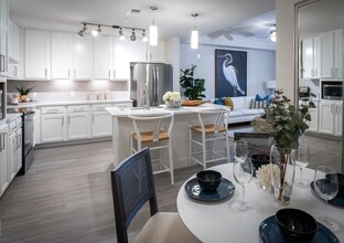 Everleigh Palm Beach Gardens in Palm Beach Gardens, FL - Foto de edificio - Building Photo